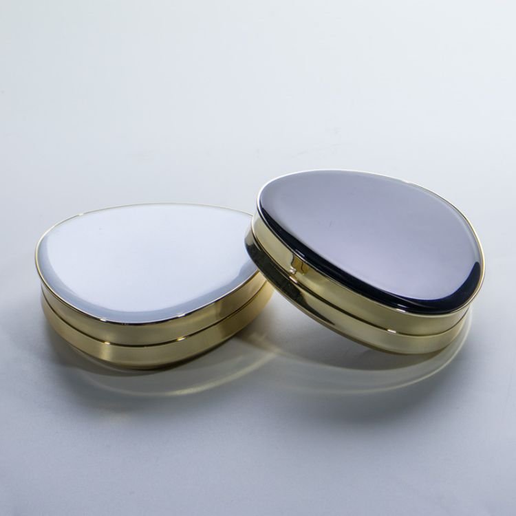 Triangular Air Cushion Case - Compacts & Palettes