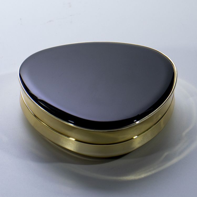 Triangular Air Cushion Case - Compacts & Palettes