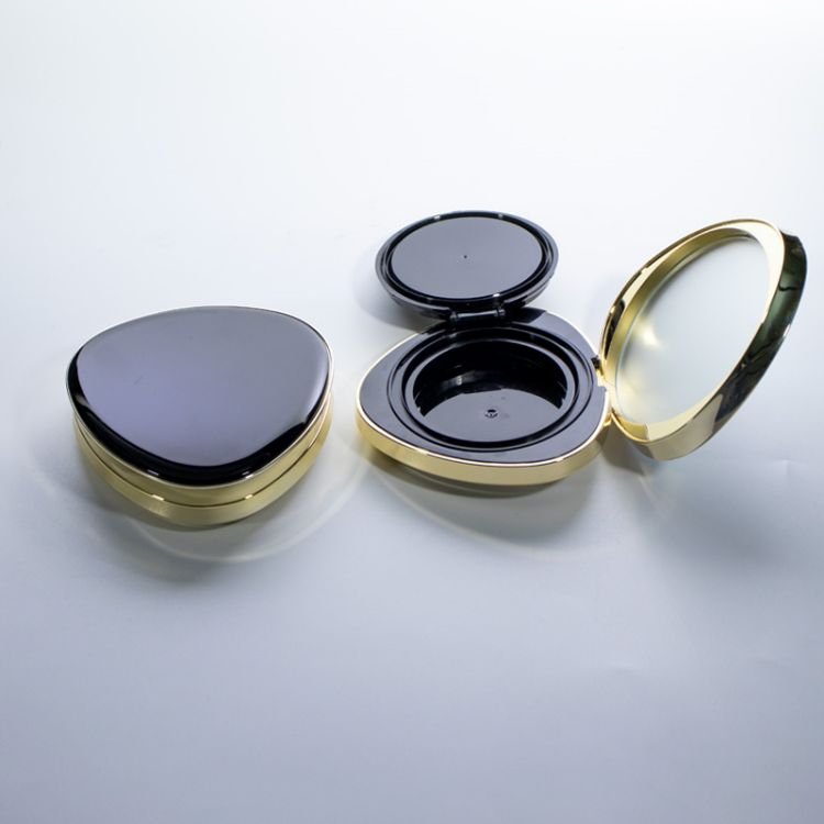Triangular Air Cushion Case - Compacts & Palettes