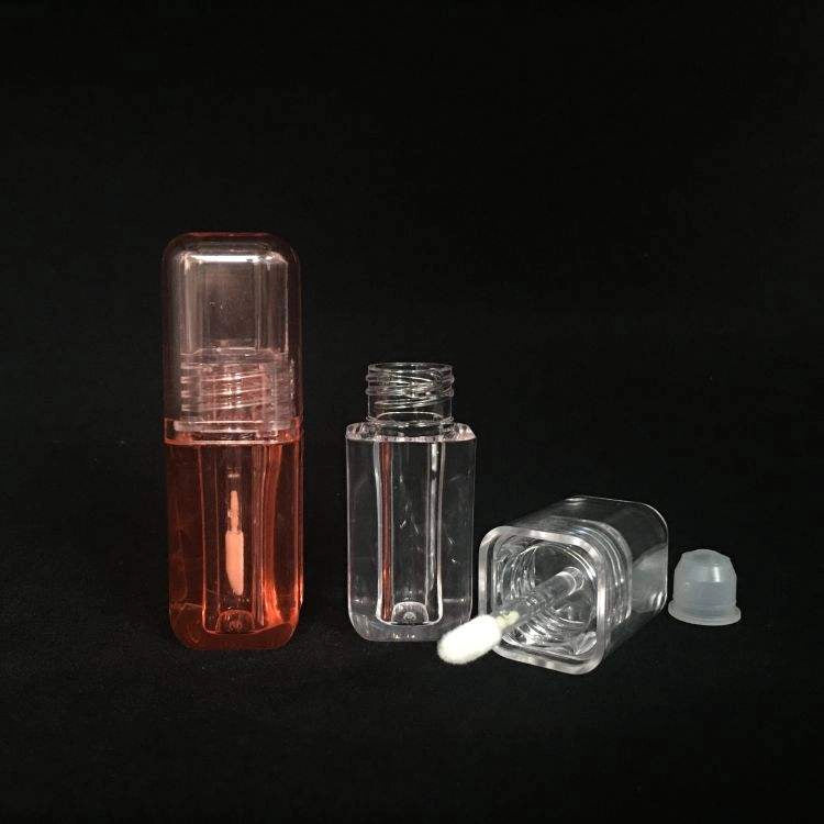 4ml Luxury Heavy-Wall Rounded Square Lip Gloss Tube with Crystal Clear AS Base and Oversized Applicator